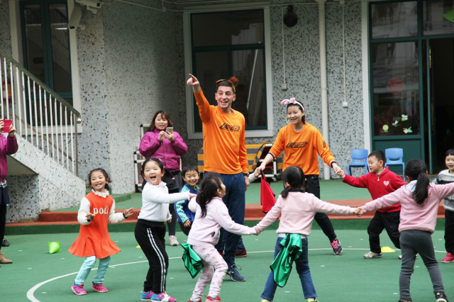 中国大力发展校园足球政策,国家对校园足球有什么规定和战略