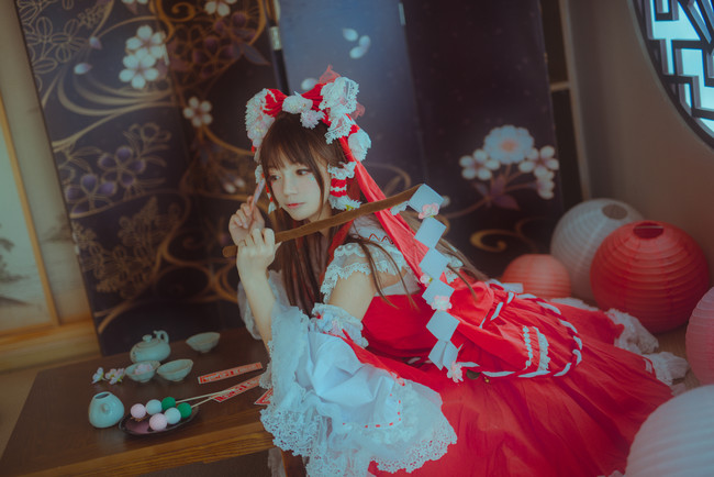 博丽灵梦cos正片,东方project十六夜咲夜cos