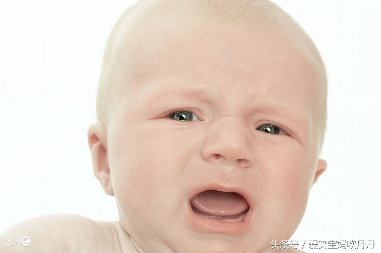 宝宝眼屎多的原因及处理方法,宝宝眼屎多的原因和清理方法