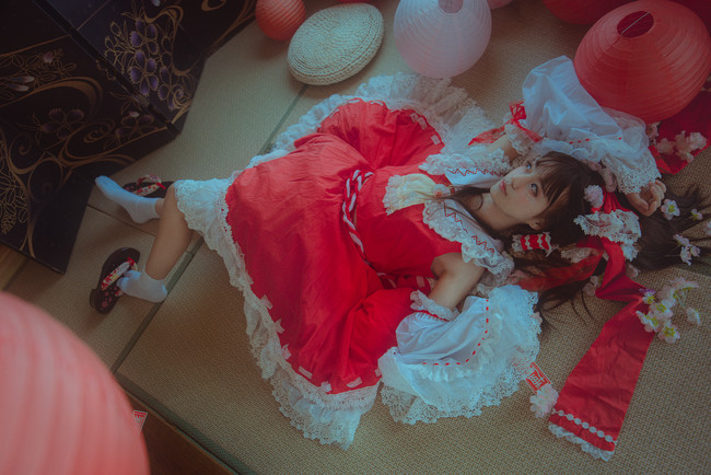 博丽灵梦cos正片,东方project十六夜咲夜cos