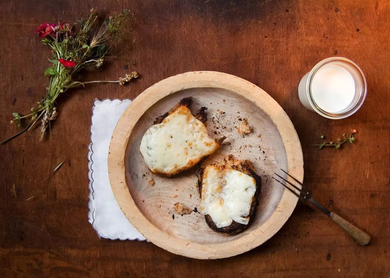 把书做成美食,做成一本美食书