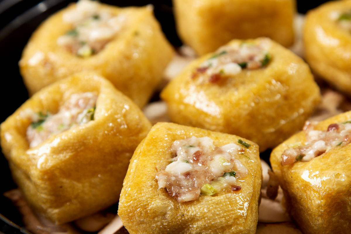 你吃过山东济宁的甏肉干饭吗,济宁名吃甏肉干饭牛肉板面套餐