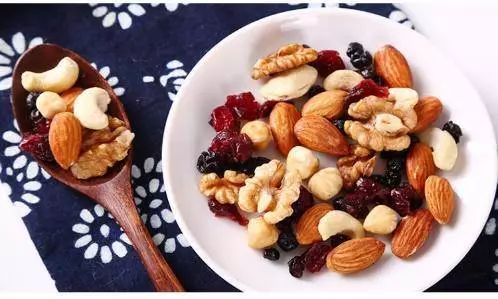 如何选择健康好吃的年货,年货怎么挑选好吃又不会胖