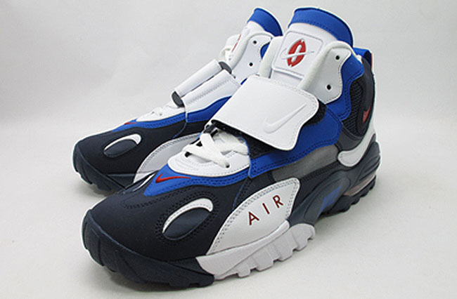 耐克历史上第一双专属足球鞋,耐克顶级实战篮球鞋透气