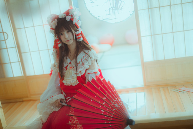 博丽灵梦cos正片,东方project十六夜咲夜cos