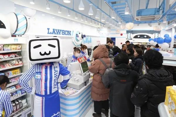 二次元宅男燥了！B站站娘2233亲自为罗森便利店“站台”