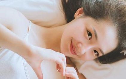 冬天冷水洗脸脸部皮肤干燥起皮,洗完脸后脸上干燥起白皮怎么解决