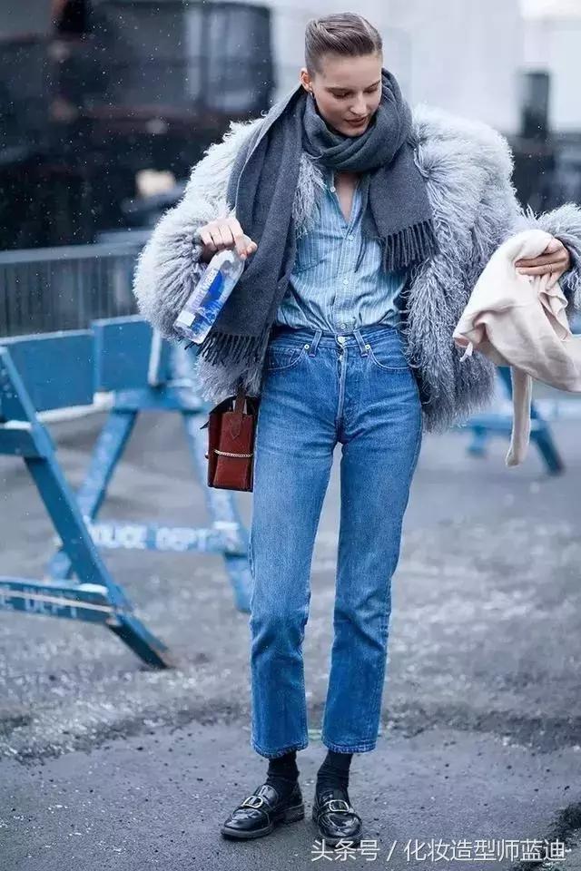 各种颜色的围巾怎么搭配,各个颜色的围巾怎么搭配