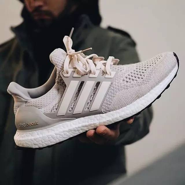 adidasvsnike顶级跑鞋,adidas最贵的鞋开箱