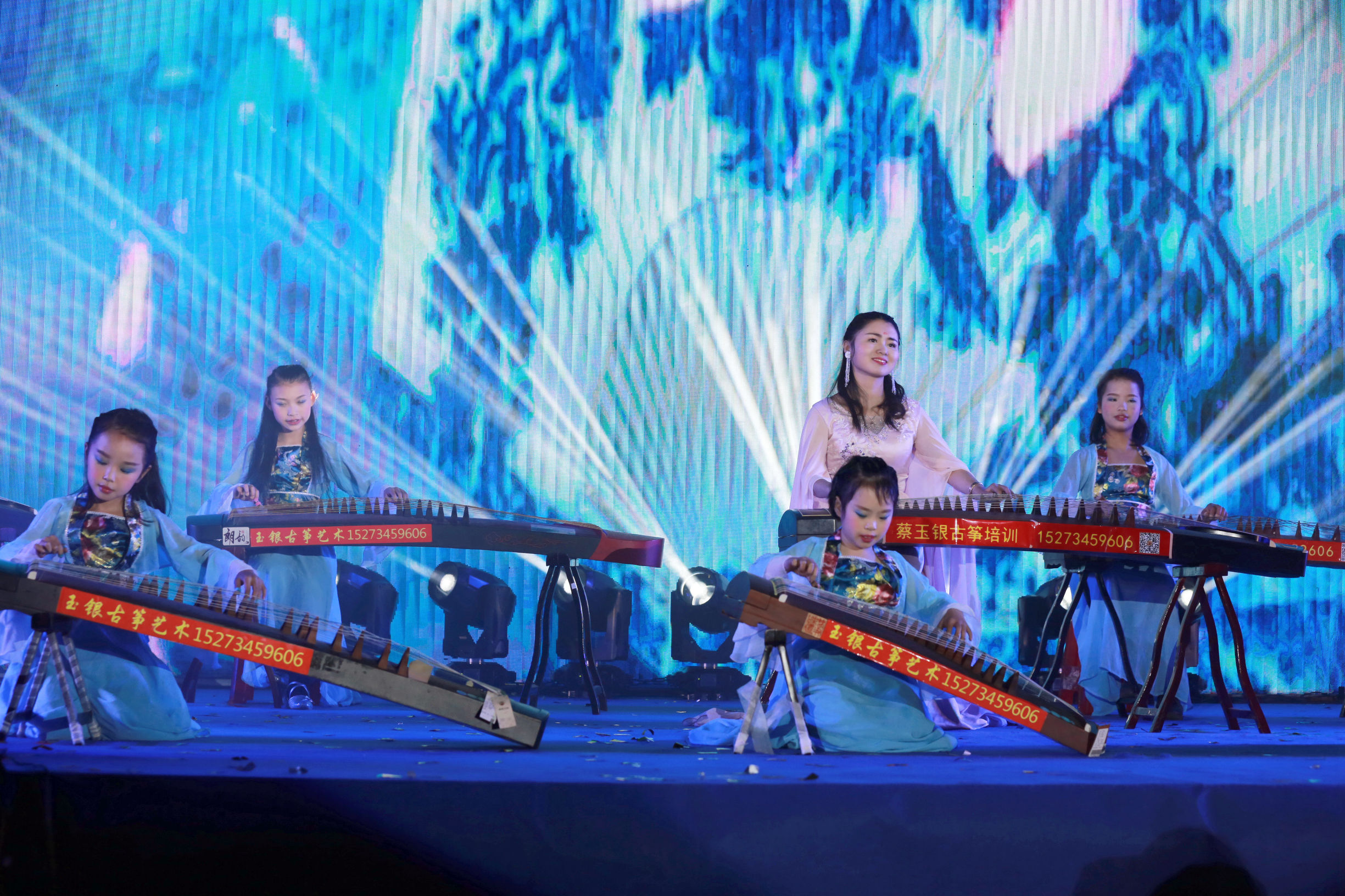 古筝演奏青花瓷,好听又简单的青花瓷古筝