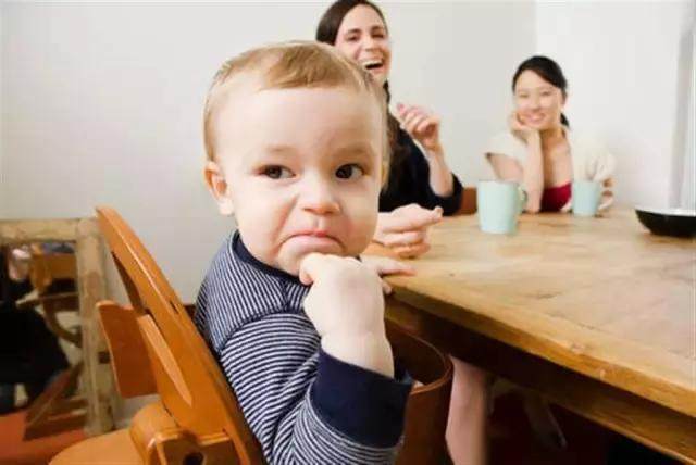 孕晚期4个征兆说明胎儿出生了,孕晚期哪些反应说明快要生了