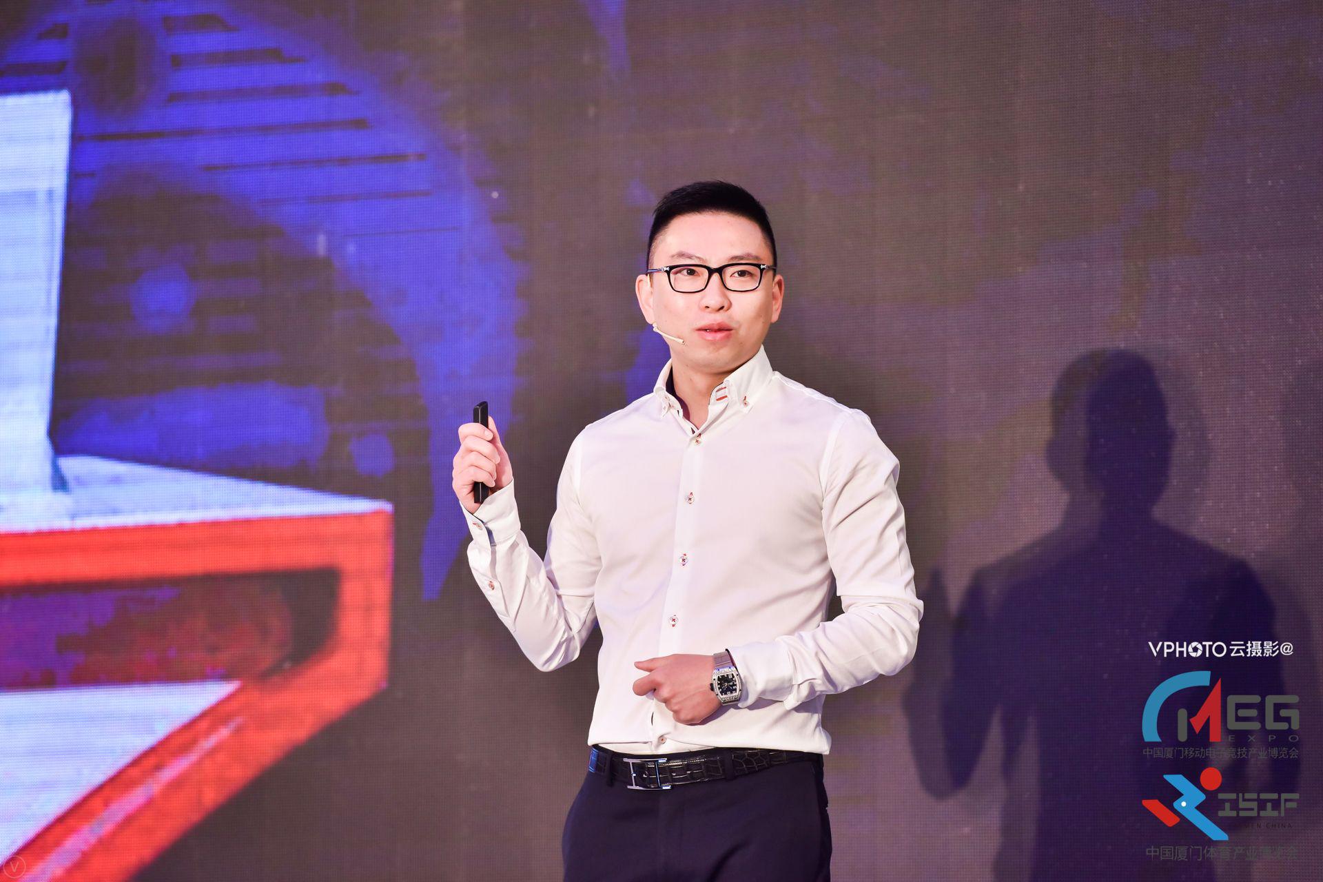 央体体育投资千万打造中国首部足球迷你剧，球星伊涅斯塔监制