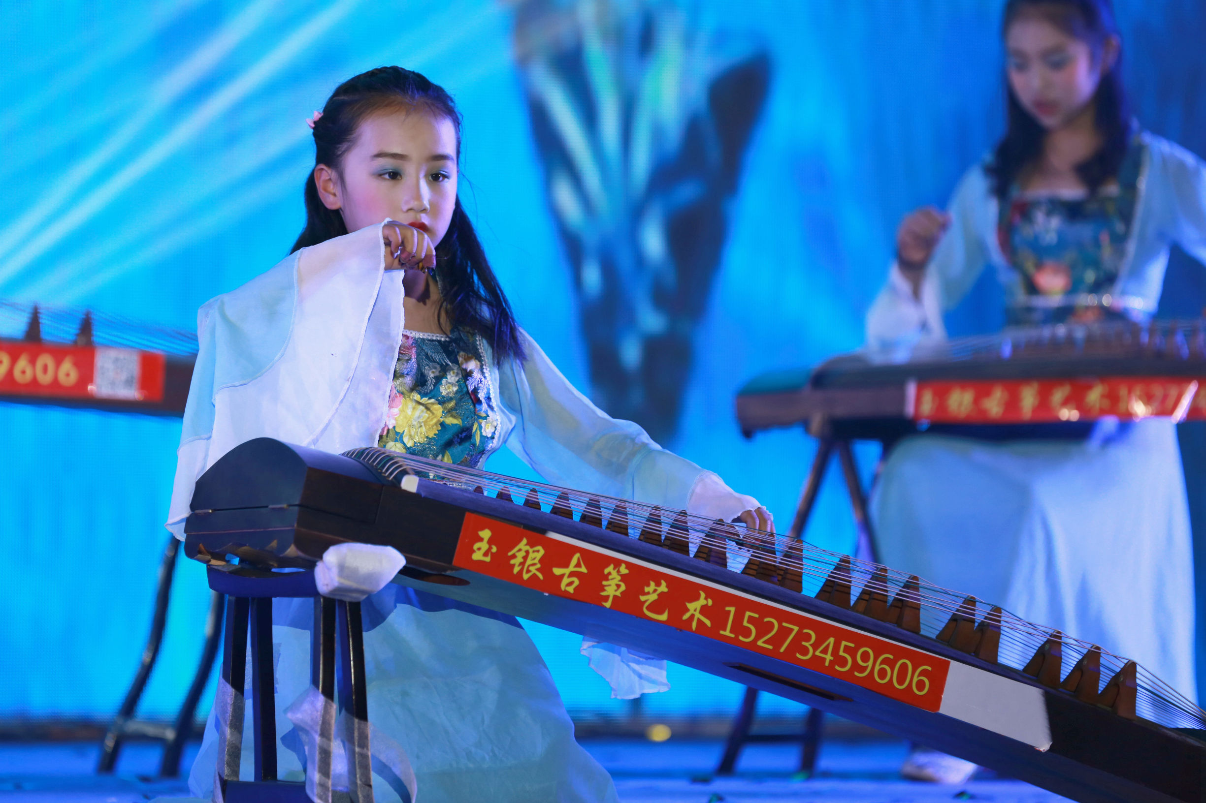 古筝演奏青花瓷,好听又简单的青花瓷古筝