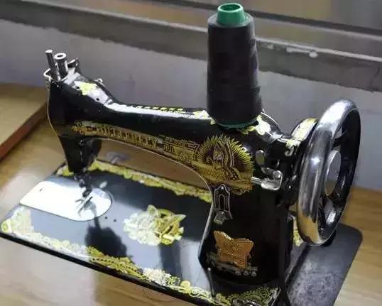 前世今生｜曾经扎足台型的那些上海老名牌……你拥有过哪几样？