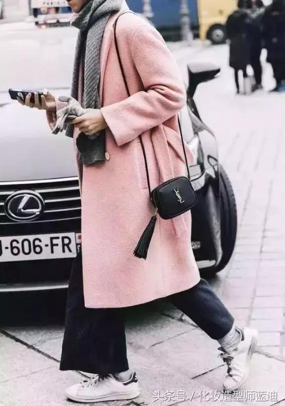 各种颜色的围巾怎么搭配,各个颜色的围巾怎么搭配