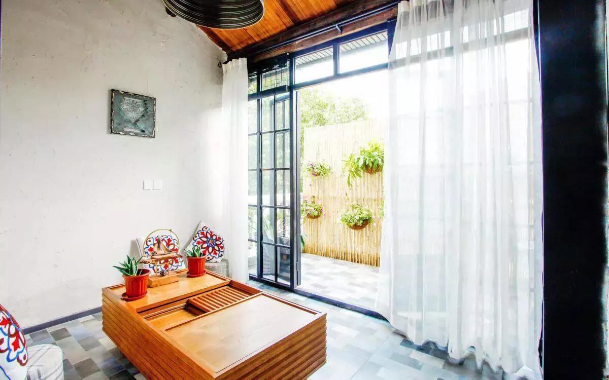 周末别墅轰趴,成都适合10-15人聚会的别墅轰趴