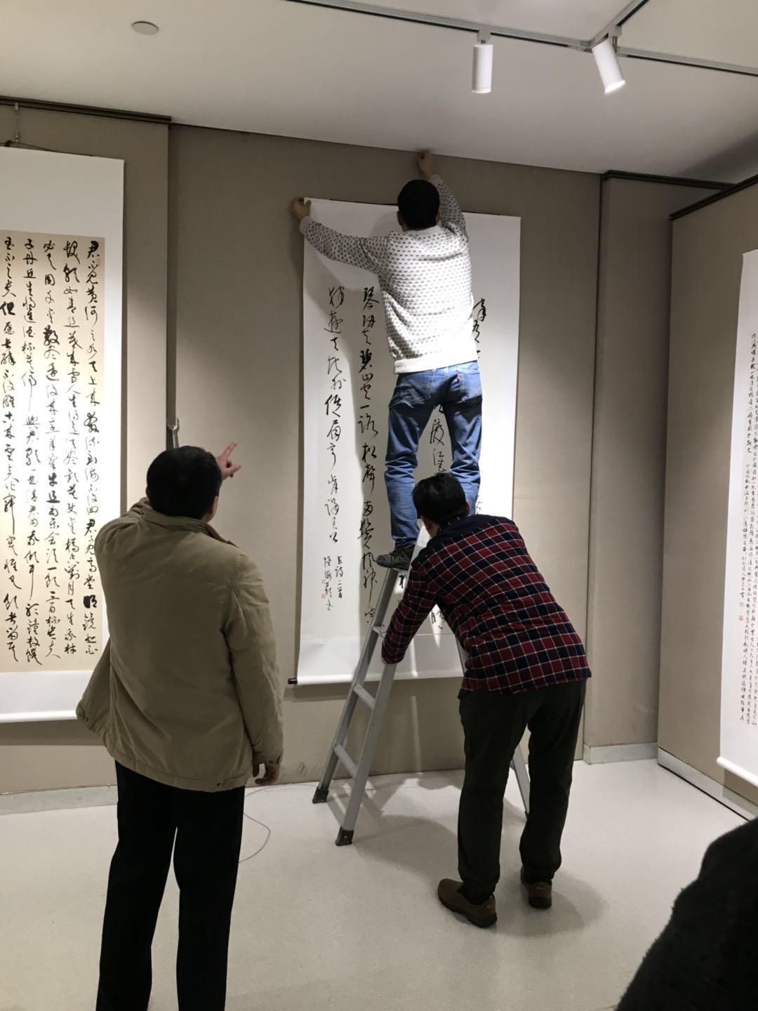 韩煜书法展在中国,韩煜和他的书法创作团队