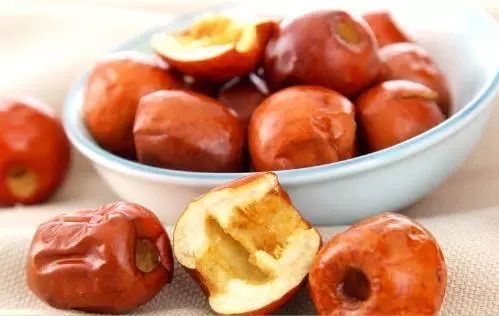 如何选择健康好吃的年货,年货怎么挑选好吃又不会胖