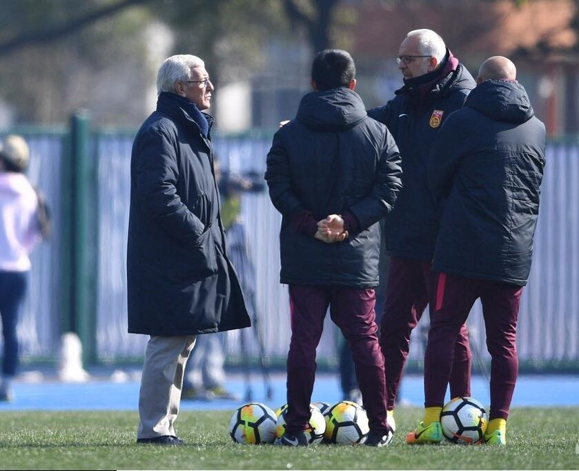 新华社发文：应学习越南“青训”，盲目自信和过度保护救不了我们