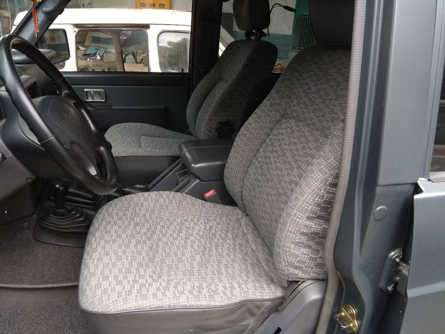 老大爷一个人的视频,运良途乐y60翻新