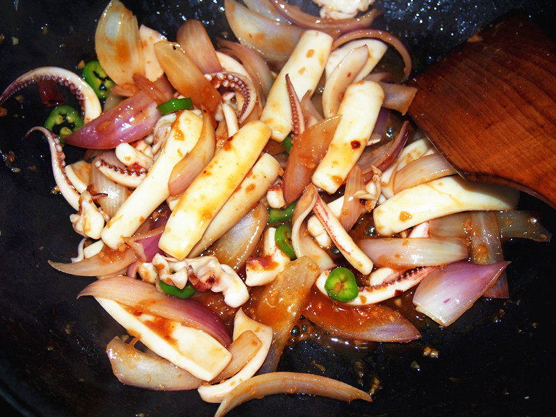 正宗铁板鱿鱼制作方法视频,自制铁板鱿鱼酱料的做法
