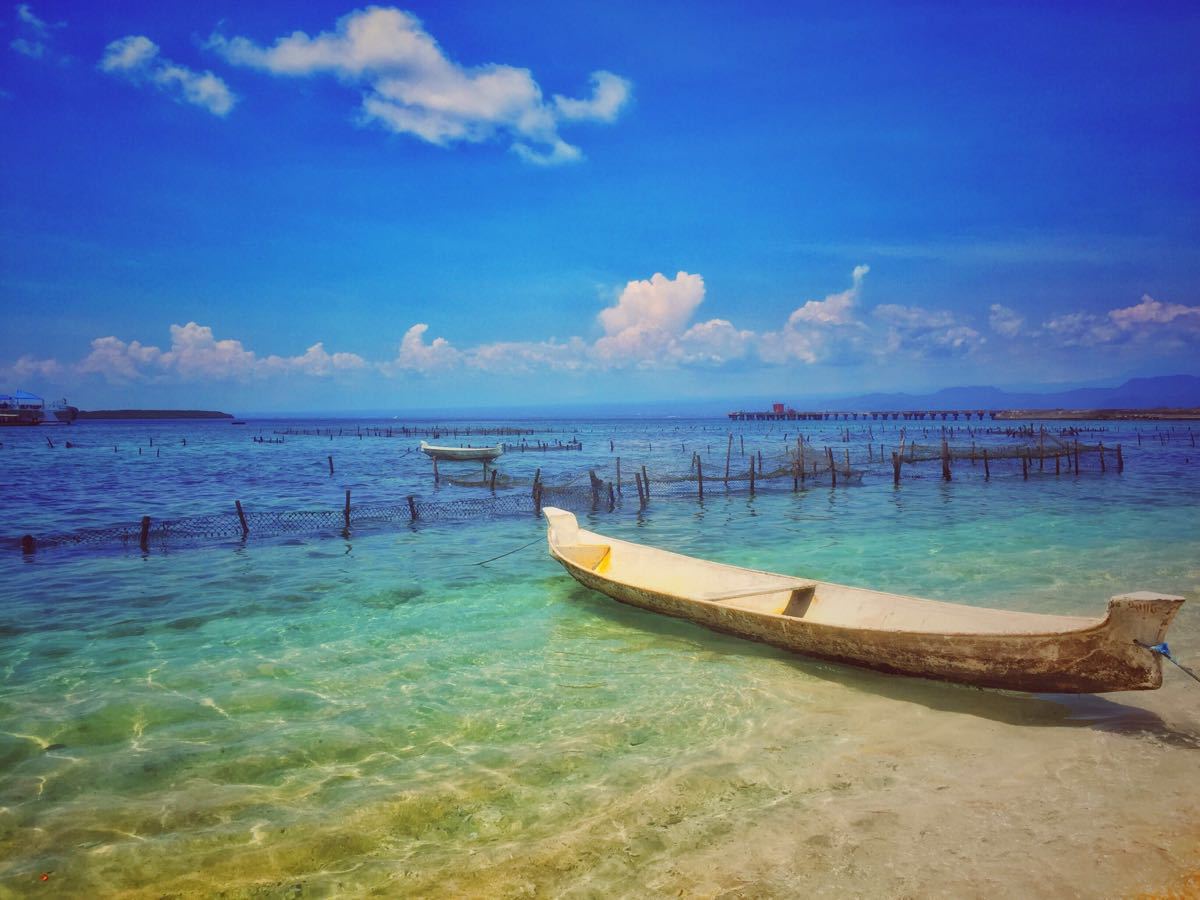 在全球最美夕阳面前，一口喝下巴厘岛的限量蓝！