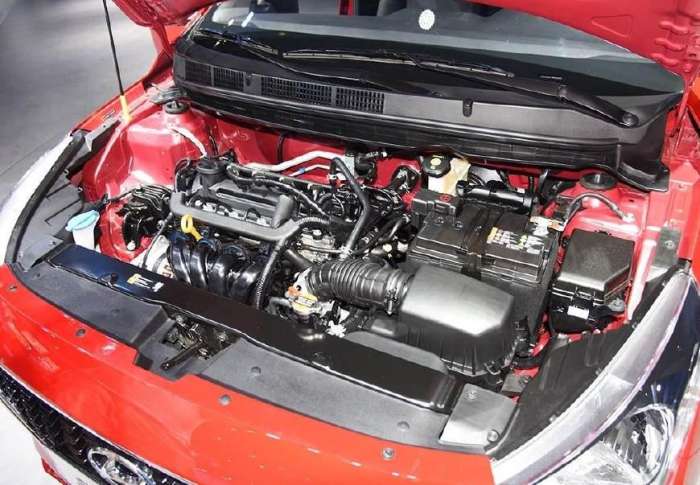 现代瑞纳04年款出厂价,北京现代瑞纳二手车四万左右