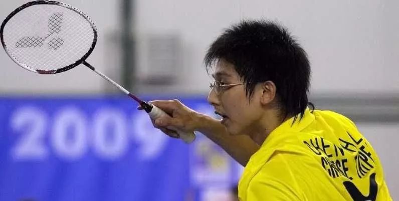 打球前怎样热身,打球必会的几个动作