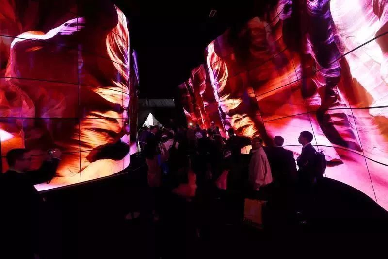 「终结篇」这是玩命的CES，这是玩票的CES｜甲子光年