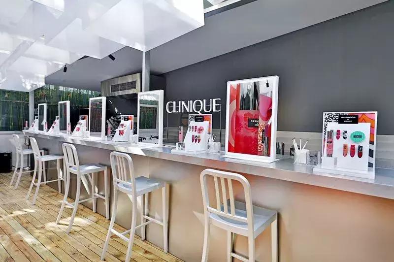 少女梦中挥之不去的彩爆巨人国闪现魔都，仅限3天！