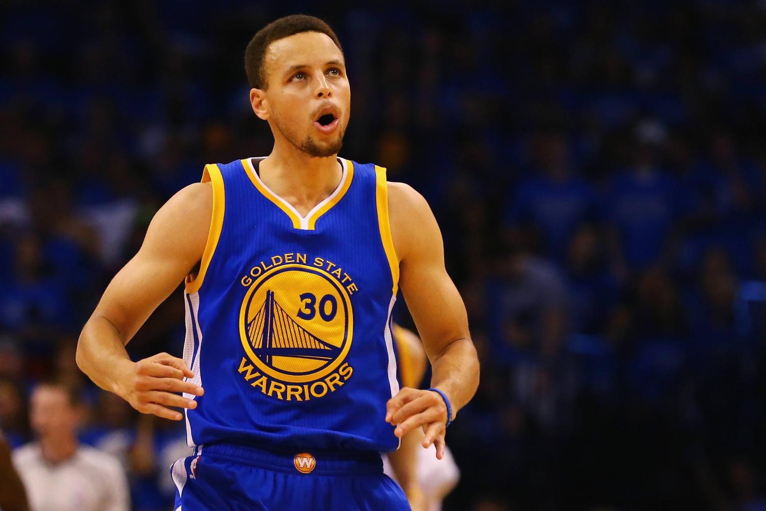 詹姆斯库里包揽近11年的8个总冠军,詹姆斯总篮板榜最新排名