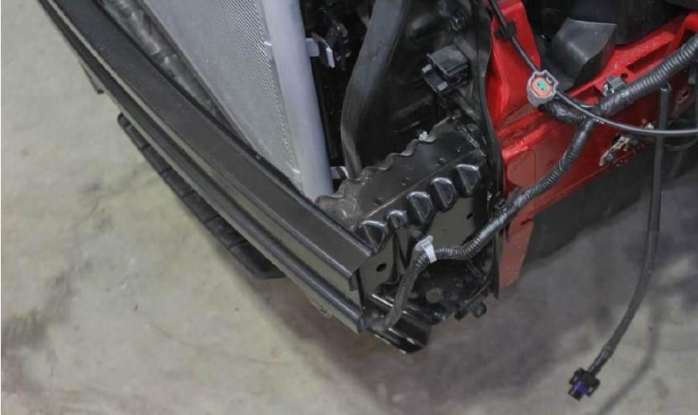 现代瑞纳04年款出厂价,北京现代瑞纳二手车四万左右