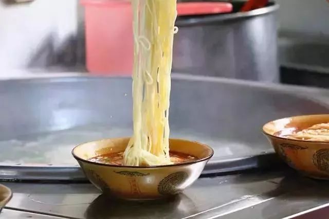 深藏民间的10多家老店，老丽江人集体的回忆，多少米其林都比不上