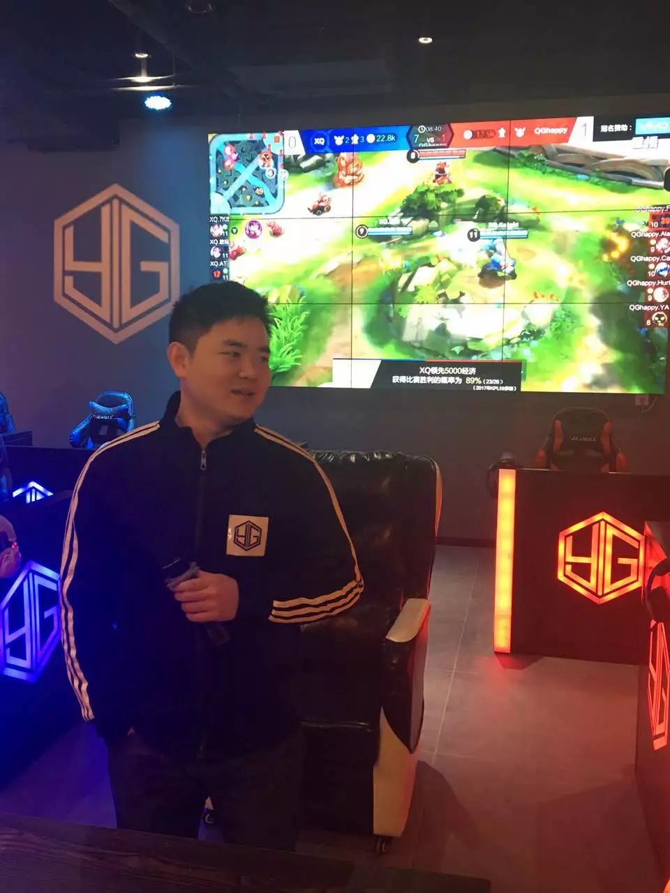 无锡开出首家手游吧小伙用打游戏来创业