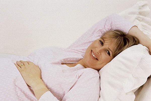 孕早期胎盘前置怎么办,孕中期前置胎盘孕妇关注事项