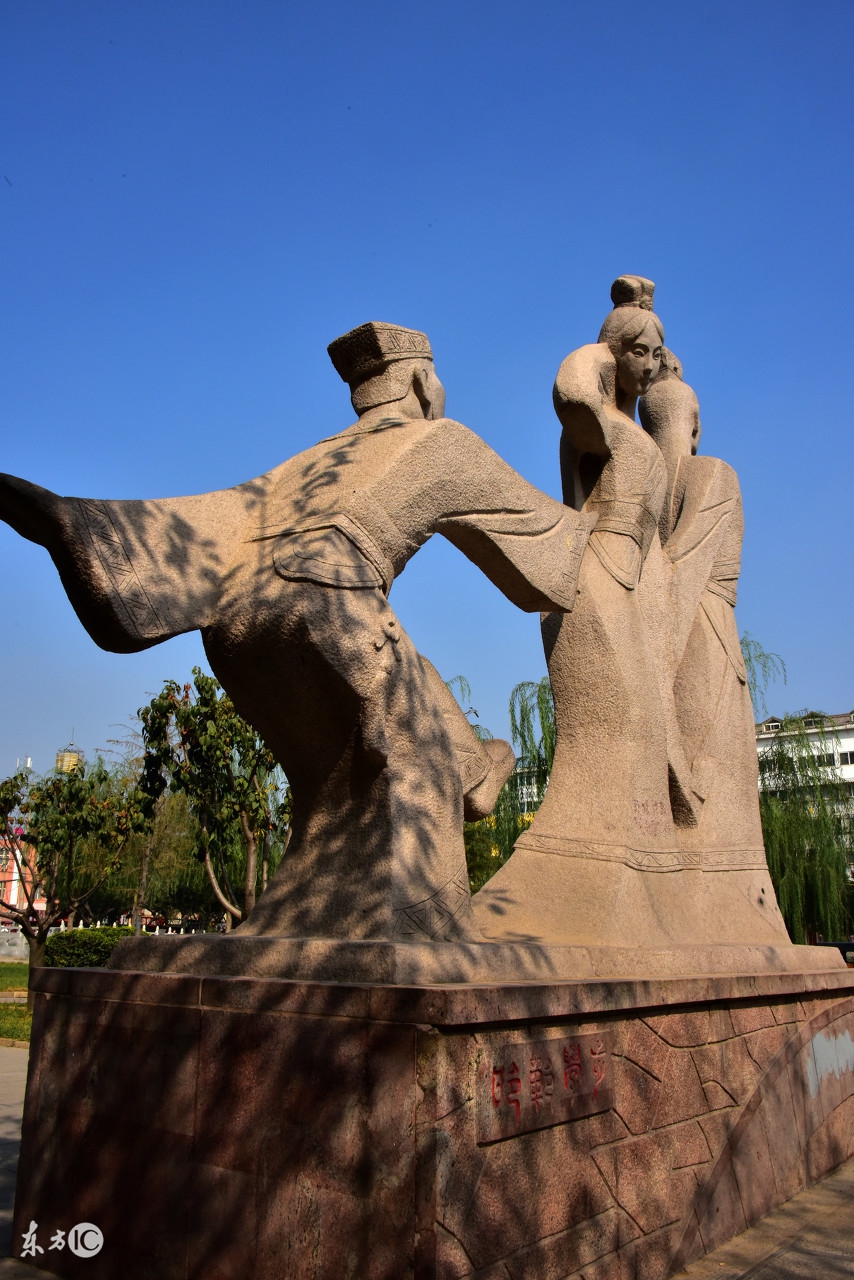 大学生创业加盟商家,大学生创业加盟项目靠谱吗