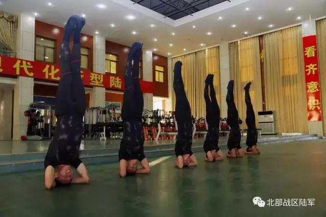 这些出色的男人们，如何谈论瑜伽？