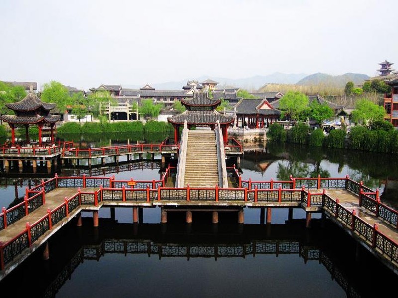 浙江金华横店影视城旅游攻略,中国最大的横店影视城在哪里