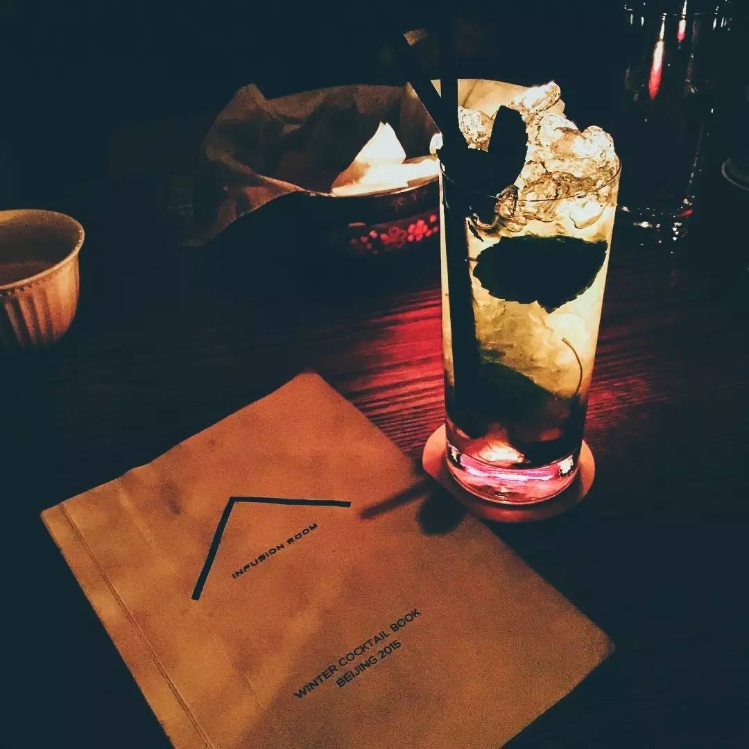 京城那些深不可测的饭局与骗局,揭秘酒馆的酒