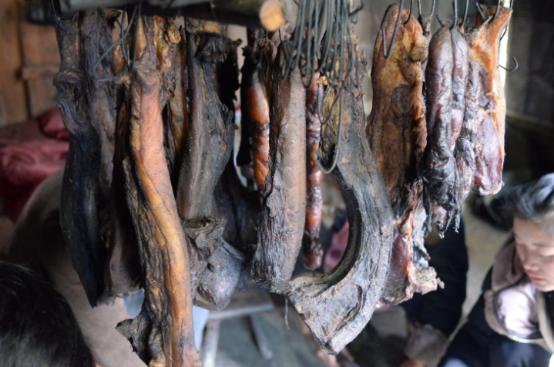 「苗侗祖源绿色榕江」深山创业夫妇：为梦想的火苗添把柴