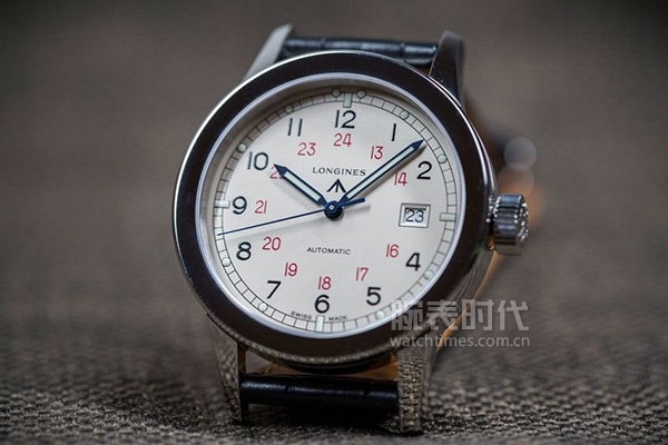 浪琴燕尾服复刻表,浪琴复刻系列用什么机芯