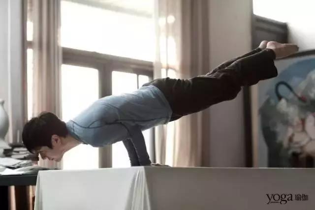这些出色的男人们，如何谈论瑜伽？
