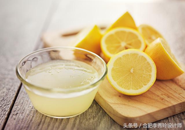 瓷砖地板怎么拖干净没水渍,地板每天都拖但还是不干净