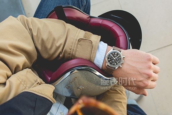 浪琴燕尾服复刻表,浪琴复刻系列用什么机芯