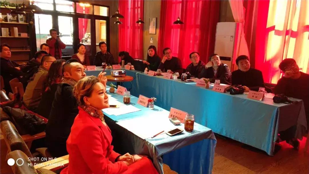 巢湖这条街火了，安徽大V纷纷打Call，登顶头条，刷编网络~