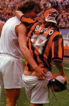 1998至1999赛季米兰夺冠,巴乔在米兰夺冠视频