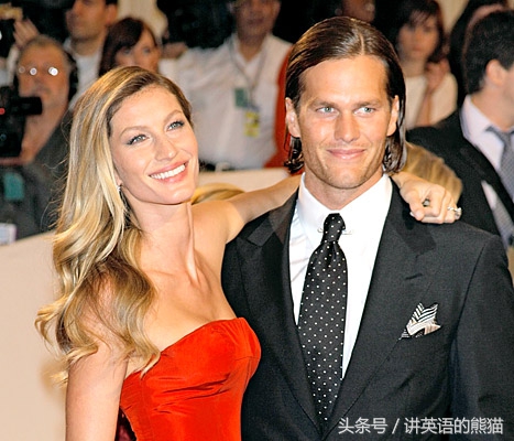 美式橄榄球谁保护四分卫,美国橄榄球最危险的四分卫