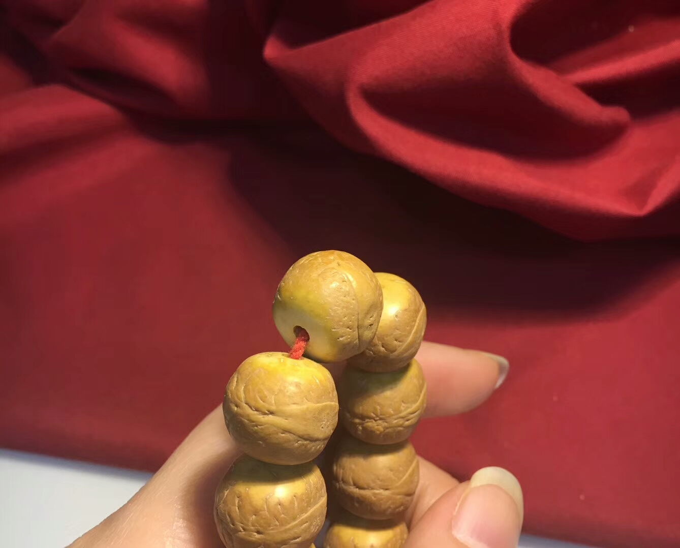 好好的眼睛突然睁不开了,好好的眼睛忽然之间模糊看不清楚