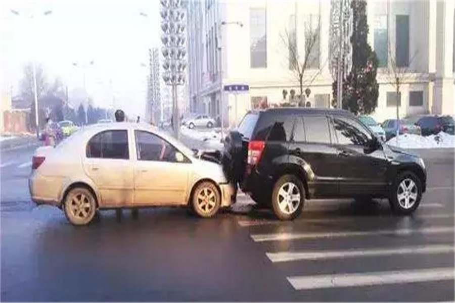 追尾了当时没拍照怎么处理,追尾了怎么办