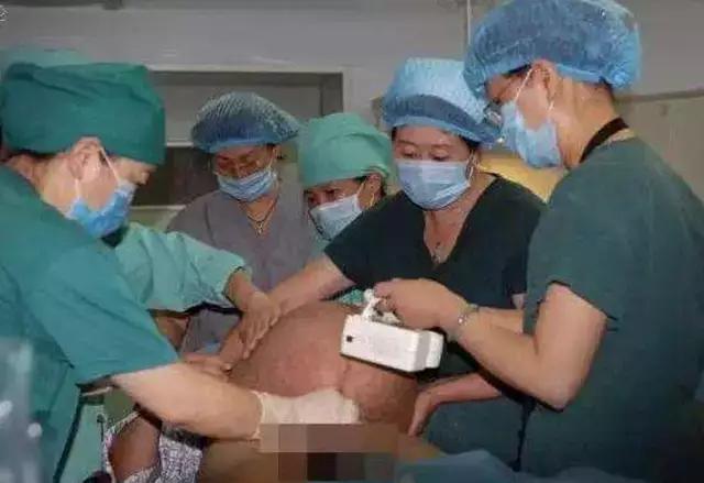 孕妇怀孕8个月伤心哭,孕妇怀胎八个月